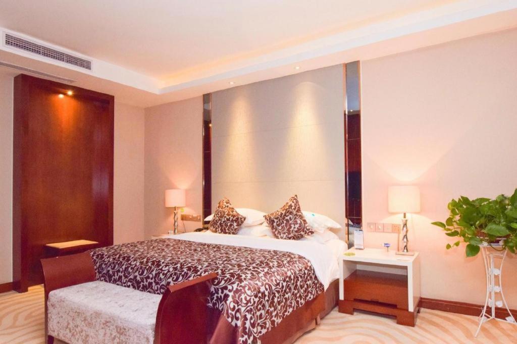Grand Metropark Hotel Shangqiu Екстер'єр фото